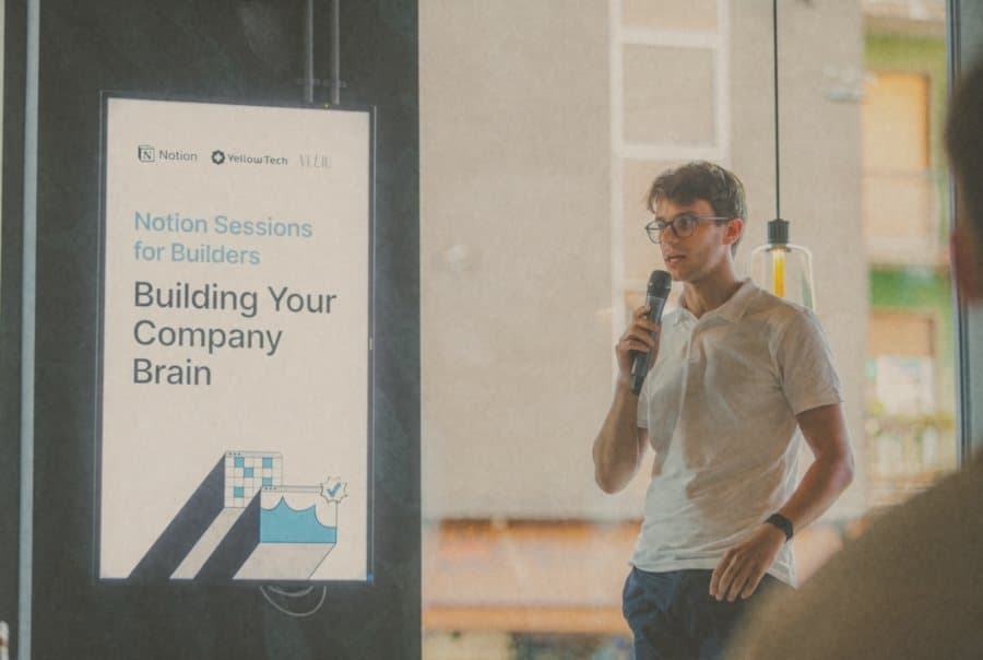 Un talk alle Notion Sessions for Builders