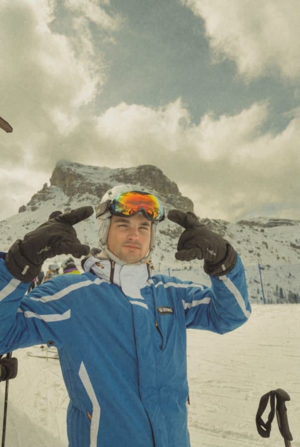 Sulla neve durante un retreat invernale